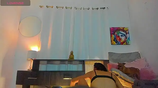 Snapshot of Sophie_sweett19 chatting on 05-02-26, 10:37 Sophie sweett19 online show from 05-02-26, 10:37