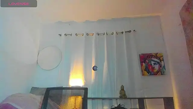 Snapshot of Sophie_sweett19 chatting on 07-08-26, 02:38 Sophie sweett19 online show from 07-08-26, 02:38