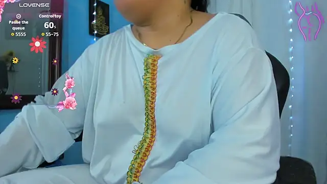 Snapshot of Falak-Yasin chatting on 05-05-26, 12:02 Falak-Yasin online show from 05-05-26, 12:02