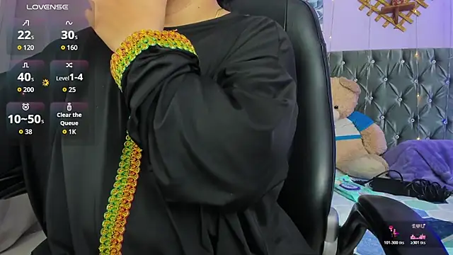 Snapshot of Falak-Yasin chatting on 05-31-26, 12:45 Falak-Yasin online show from 05-31-26, 12:45
