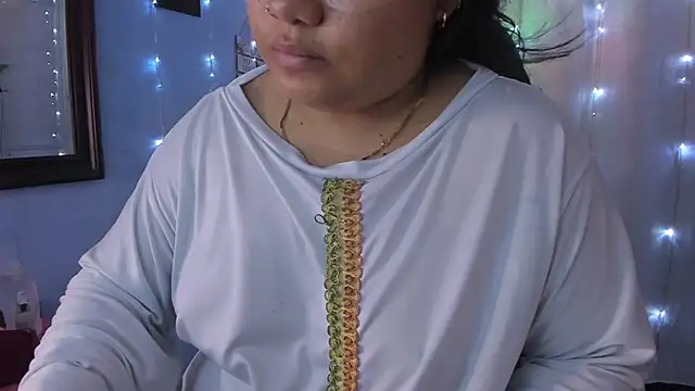 Snapshot of Falak-Yasin chatting on 06-20-26, 11:46 Falak-Yasin online show from 06-20-26, 11:46