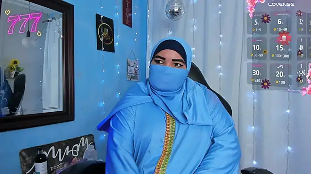 Snapshot of Falak-Yasin chatting on 07-24-26, 12:25 Falak-Yasin online show from 07-24-26, 12:25