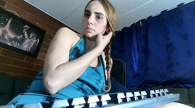 ValeriaLacrozee online show from 01-13-25, 10:35