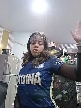 ivannabellini online show from 06-18-26, 01:04