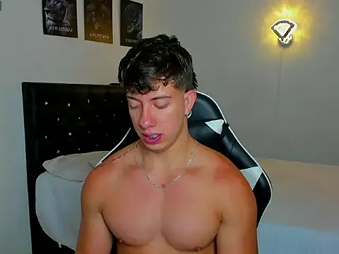 Snapshot of sean_brownx chatting on 11-10-25, 04:17 sean brownx online show from 11-10-25, 04:17