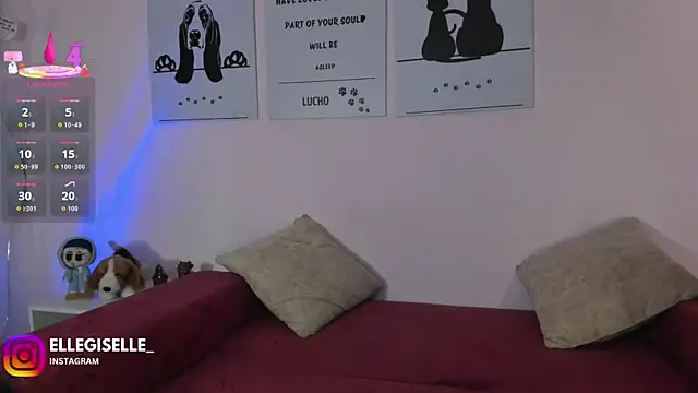 Snapshot of ElleGisellee chatting on 09-30-25, 06:29 ElleGisellee online show from 09-30-25, 06:29