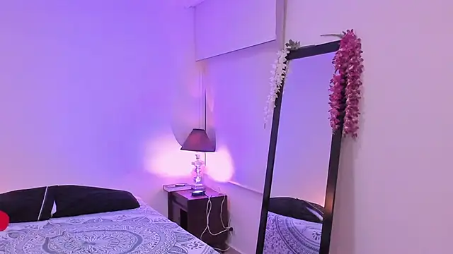 sofiarouge online show from 01-21-25, 02:11