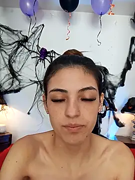 sofiarouge online show from 10-17-25, 07:49