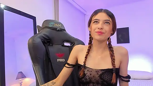 sofiarouge online show from 11-27-25, 08:11