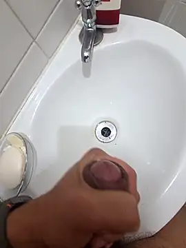 Snapshot of bacco_br chatting on 09-20-25, 03:18 bacco br online show from 09-20-25, 03:18