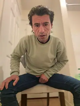 Natural sexy33 online show from 03-10-25, 06:59