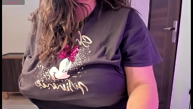 Gulabi Queen online show from 03-15-25, 04:02