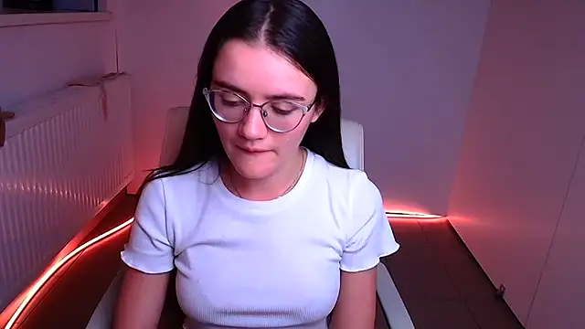 Josephine jo online show from 12-14-24, 04:12