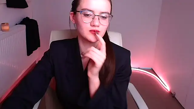 Josephine jo online show from 02-07-25, 04:37