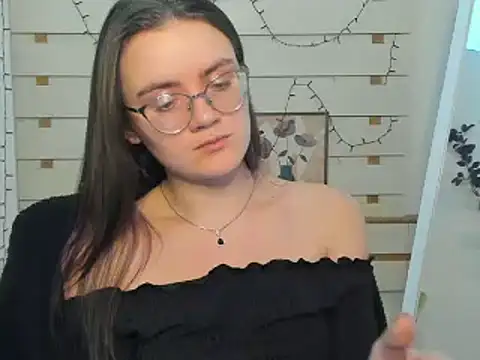 Josephine jo online show from 11-18-25, 10:36