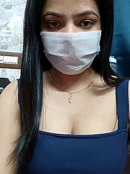 Snapshot of Myloveurvi chatting on 10-27-25, 01:15 Myloveurvi online show from 10-27-25, 01:15