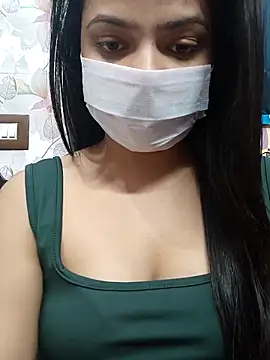 Snapshot of Myloveurvi chatting on 11-24-25, 10:37 Myloveurvi online show from 11-24-25, 10:37