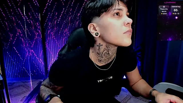 ZhoeStrong online show from 02-06-26, 11:41