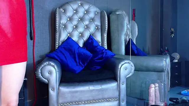 LusstCruella online show from 11-22-25, 02:10