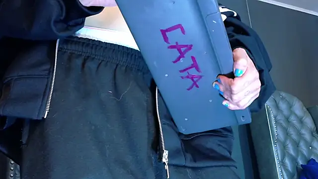 Snapshot of LusstCruella chatting on 12-05-25, 06:04 LusstCruella online show from 12-05-25, 06:04