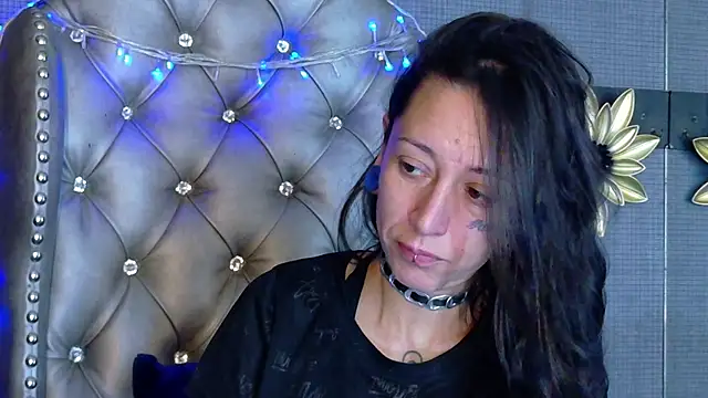 Snapshot of LusstCruella chatting on 01-10-26, 03:14 LusstCruella online show from 01-10-26, 03:14