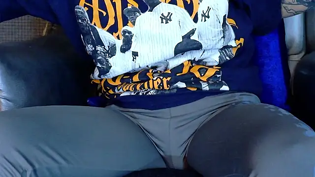 Snapshot of LusstCruella chatting on 02-03-26, 01:38 LusstCruella online show from 02-03-26, 01:38