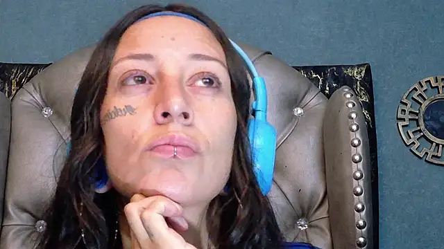 Snapshot of LusstCruella chatting on 06-16-26, 11:13 LusstCruella online show from 06-16-26, 11:13