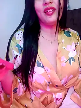 Snapshot of im_here- chatting on 11-01-25, 12:12 im here- online show from 11-01-25, 12:12