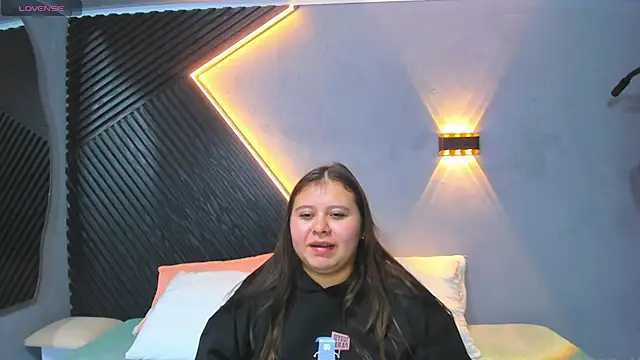 Laia and Aloby online show from 07-14-26, 11:10