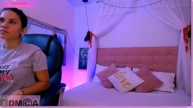 natasha  jackson online show from 02-04-25, 01:59