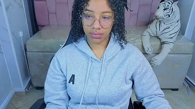 Violeth b online show from 03-05-26, 12:45