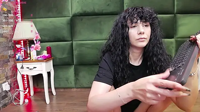 Snapshot of SelenSummer chatting on 11-14-25, 07:56 SelenSummer online show from 11-14-25, 07:56