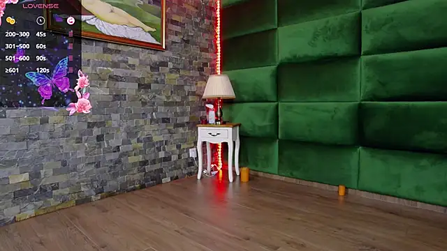 Snapshot of SelenSummer chatting on 02-10-26, 08:02 SelenSummer online show from 02-10-26, 08:02