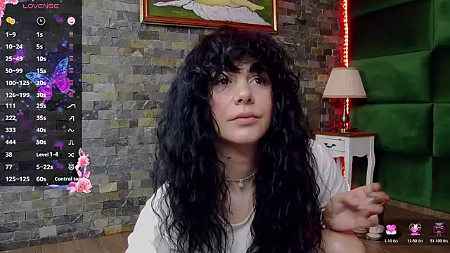 Snapshot of SelenSummer chatting on 03-29-26, 04:12 SelenSummer online show from 03-29-26, 04:12