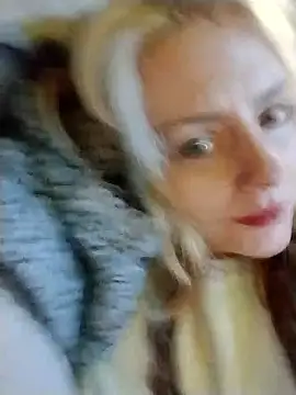 Snapshot of SkarlettRose96 chatting on 01-12-26, 09:03 SkarlettRose96 online show from 01-12-26, 09:03