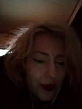 Snapshot of SkarlettRose96 chatting on 02-05-26, 03:44 SkarlettRose96 online show from 02-05-26, 03:44