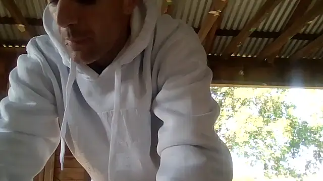 Snapshot of ausbod chatting on 05-22-26, 01:13 ausbod online show from 05-22-26, 01:13