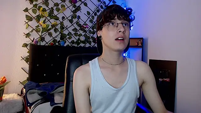 Snapshot of Jeam_hot chatting on 12-18-25, 09:54 Jeam hot online show from 12-18-25, 09:54