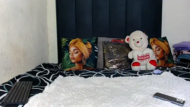 quenliyasa online show from 04-22-26, 10:17