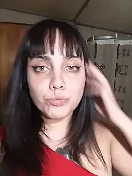 Snapshot of lucylovles chatting on 07-28-26, 04:19 lucylovles online show from 07-28-26, 04:19