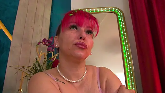 Foxxxy MILF online show from 05-07-26, 03:45