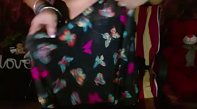 Snapshot of Naughty_Ayesha1 chatting on 01-15-25, 07:05 Naughty Ayesha1 online show from 01-15-25, 07:05