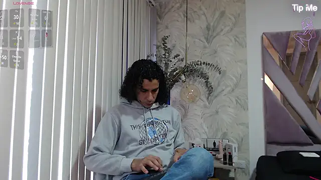 Snapshot of jackstanford chatting on 01-15-25, 02:24 jackstanford online show from 01-15-25, 02:24