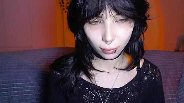 Snapshot of MoriHorri chatting on 11-03-25, 10:16 MoriHorri online show from 11-03-25, 10:16