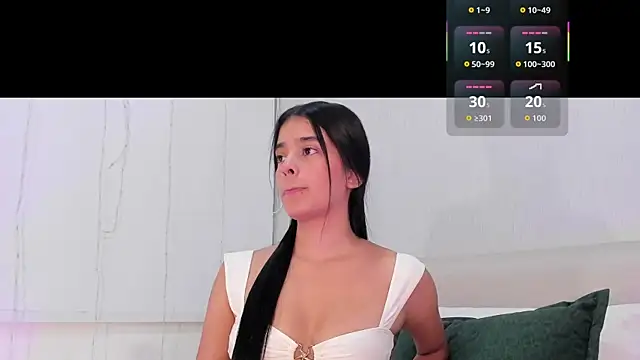 Isaa Queen online show from 10-17-25, 07:38