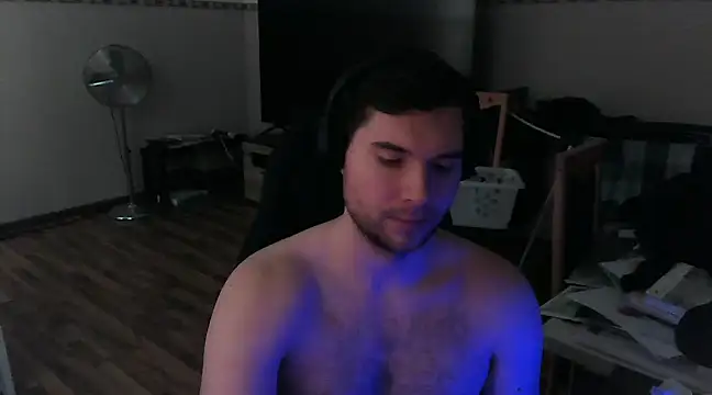 Snapshot of Ironman220 chatting on 12-25-24, 10:39 Ironman220 online show from 12-25-24, 10:39