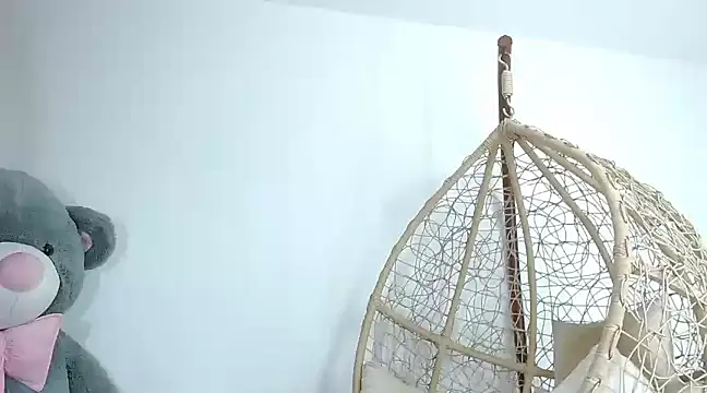 ebonyhotcats90 online show from 12-22-24, 10:58