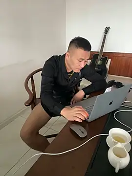 ShaoZian 1 online show from 11-16-25, 06:19