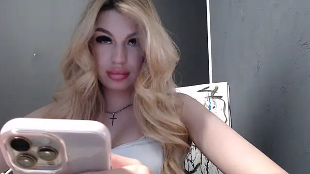 Snapshot of Your_Jessy chatting on 06-19-26, 12:31 Your Jessy online show from 06-19-26, 12:31