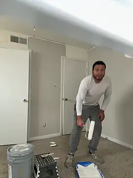 Snapshot of elamante03 chatting on 12-10-24, 03:22 elamante03 online show from 12-10-24, 03:22